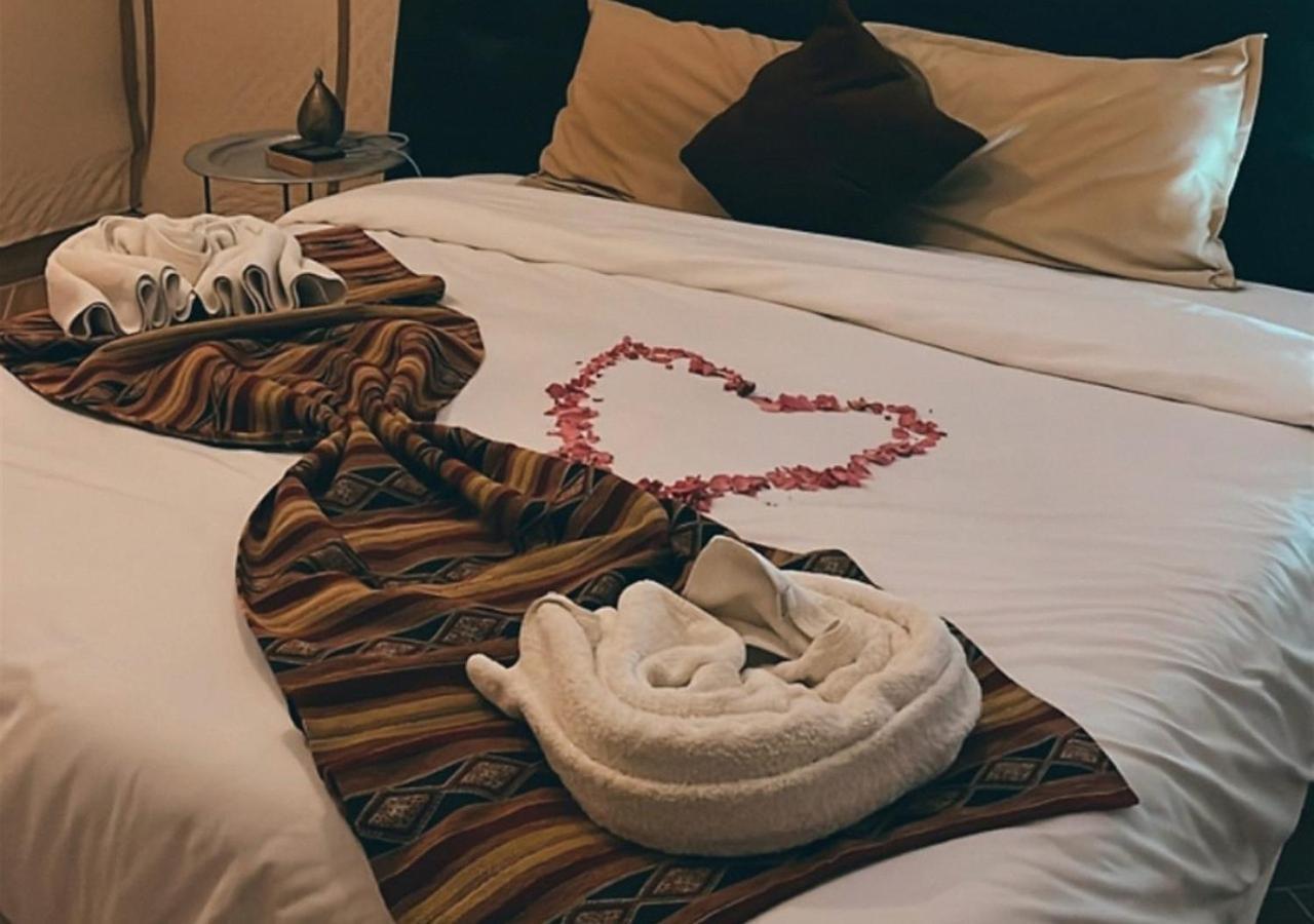 Amazing Luxury Camp Hotel Merzouga Exterior foto