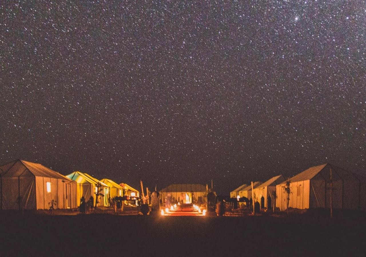 Amazing Luxury Camp Hotel Merzouga Exterior foto